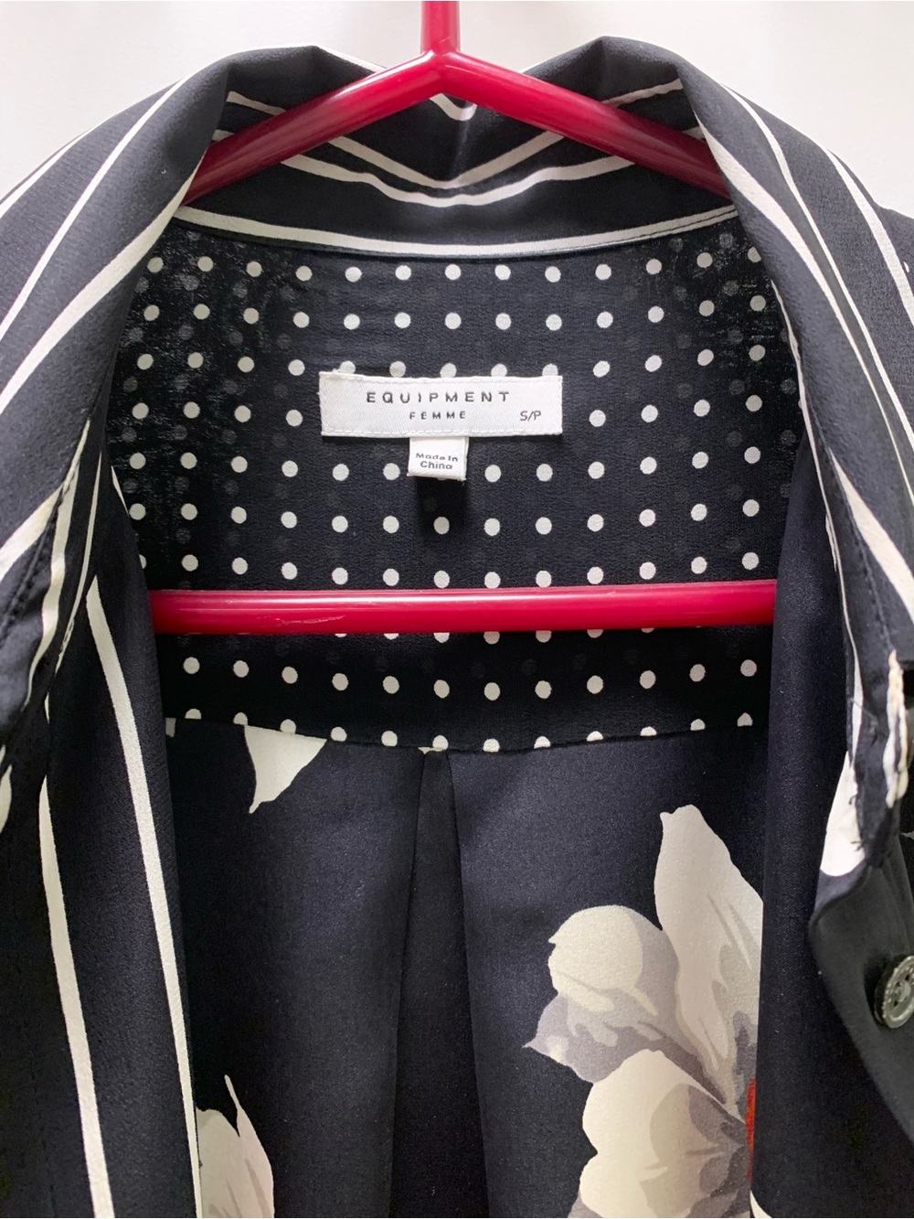 Equipment Black and White Polka Dot Blouse 100% silk, size S - Picture 4 of 8